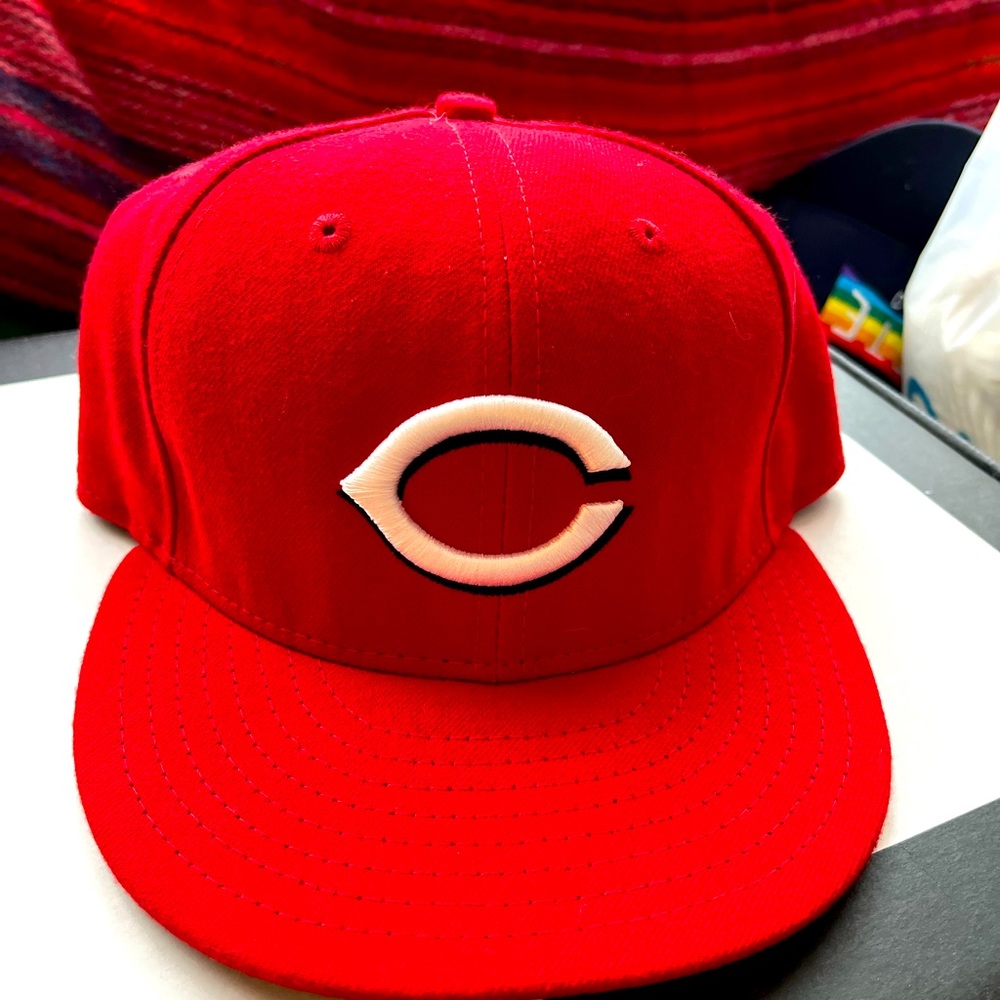 *NEW* Cincinnati fitted hat Size 7 1/2